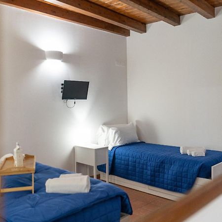 Elsa D'Ortigia - I Tre Archi Hotel Syracuse Exterior photo