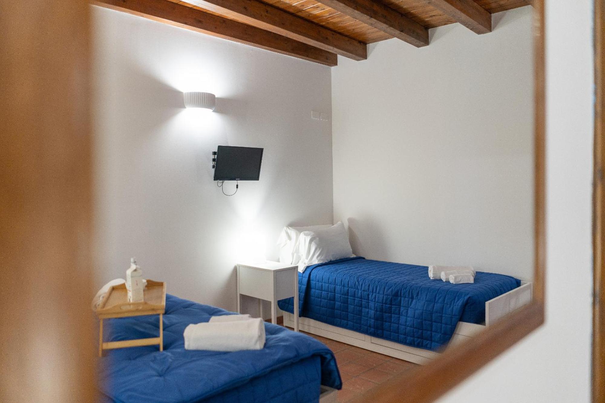 Elsa D'Ortigia - I Tre Archi Hotel Syracuse Exterior photo