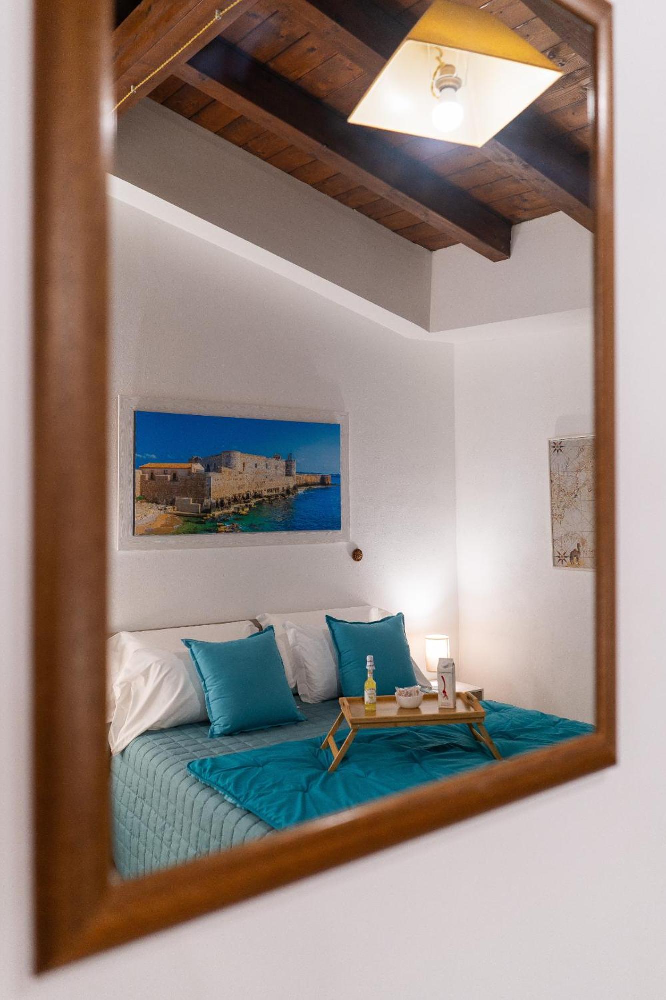 Elsa D'Ortigia - I Tre Archi Hotel Syracuse Exterior photo