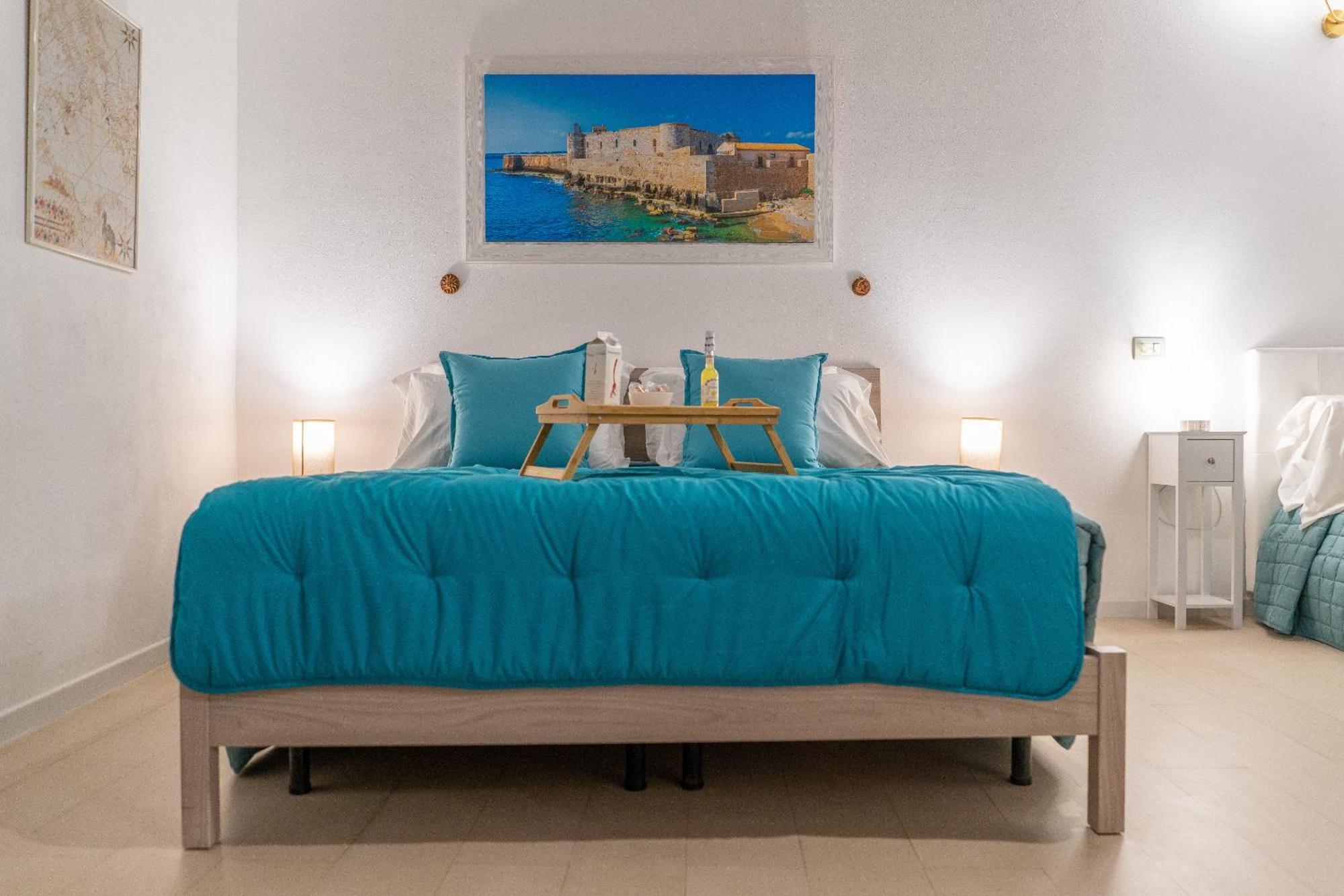 Elsa D'Ortigia - I Tre Archi Hotel Syracuse Exterior photo